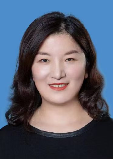 罗莹